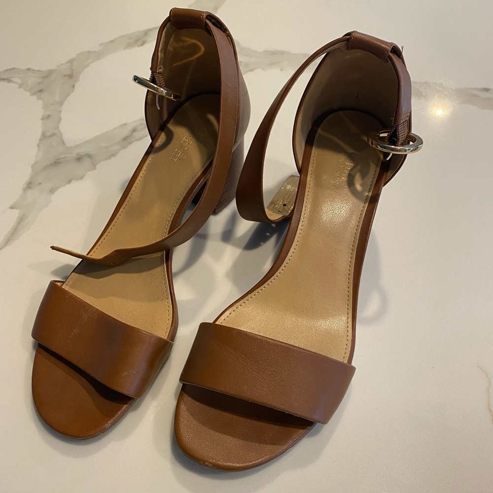 Michael Kors Sandals (size 6.5)